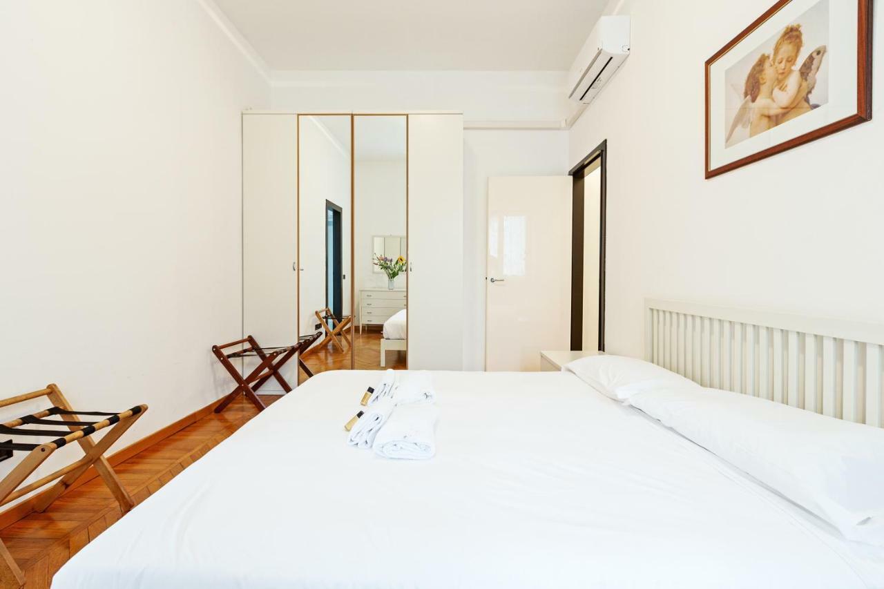 S. Maria Valle Central Roomy Flat Milán Exterior foto