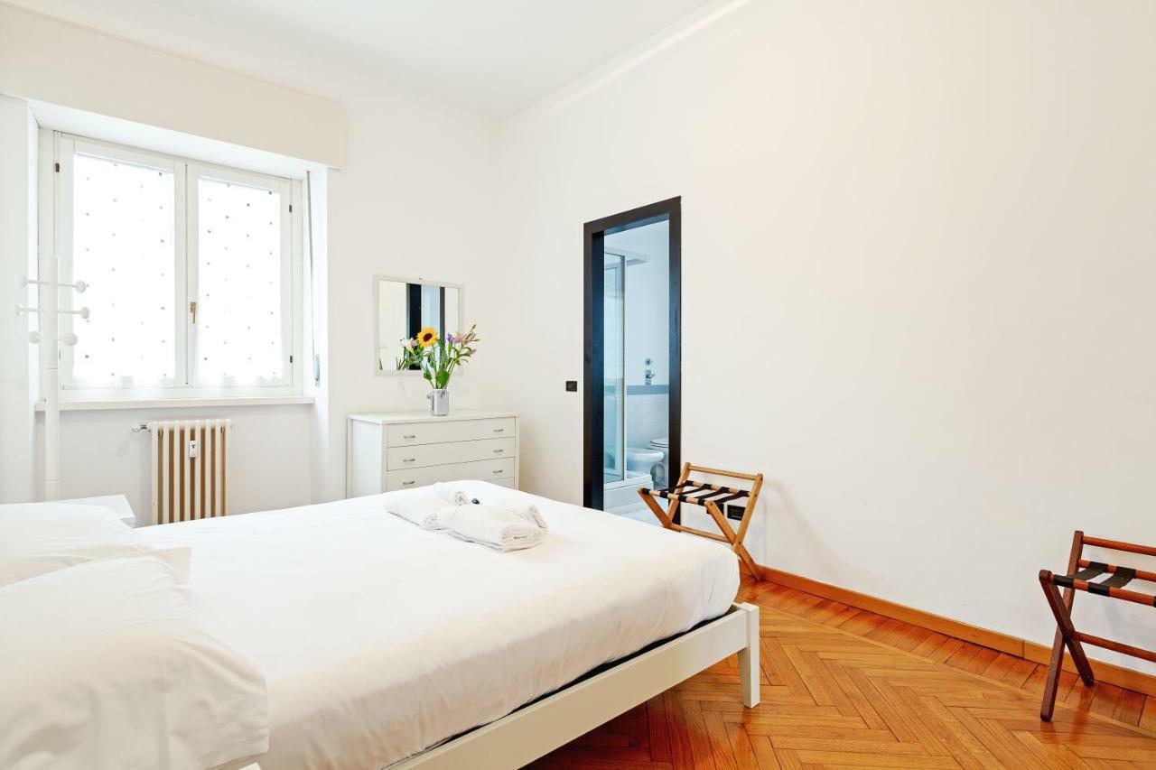 S. Maria Valle Central Roomy Flat Milán Exterior foto