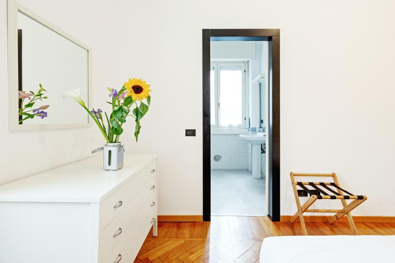 S. Maria Valle Central Roomy Flat Milán Exterior foto