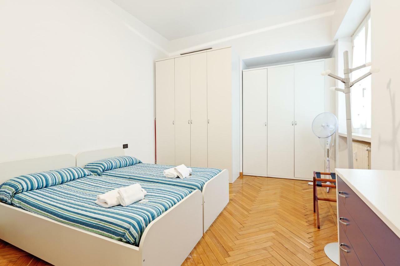 S. Maria Valle Central Roomy Flat Milán Exterior foto